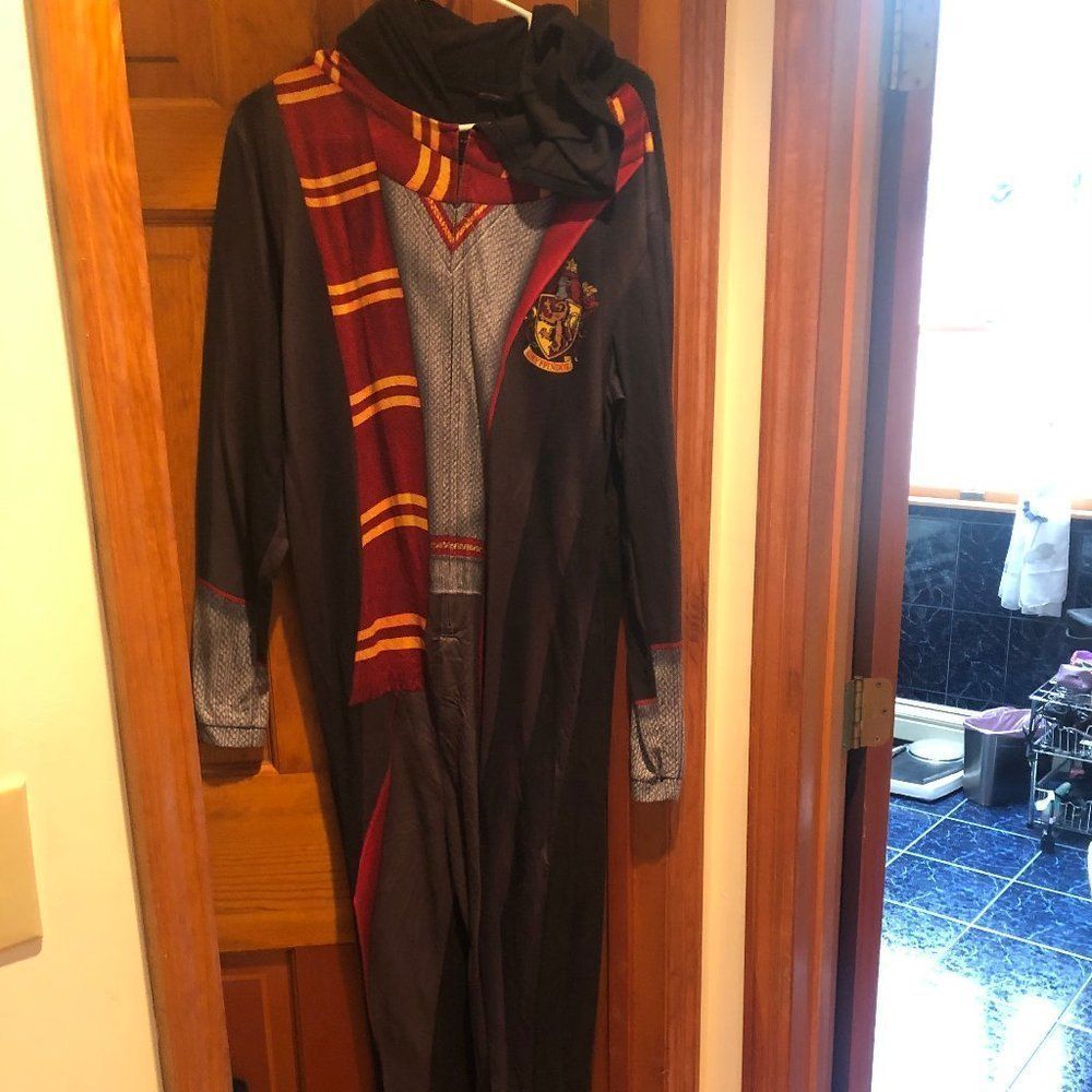 Harry Potter Gryffindor Onesie, Size Medium, Hood